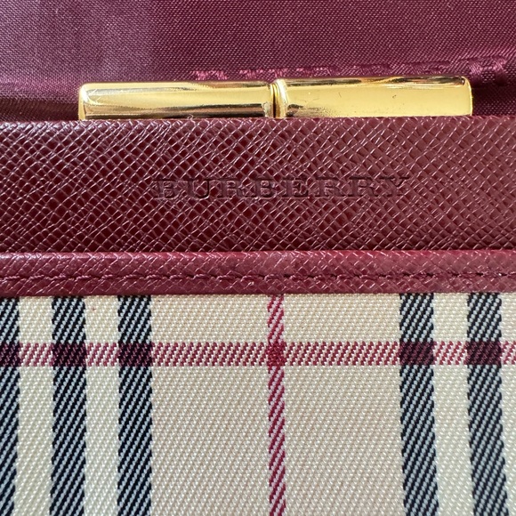 Burberry Vintage Burgundy Long Wallet - Picture 9 of 12